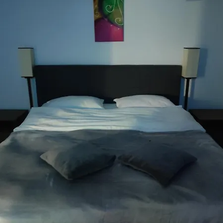Farmec Apartment